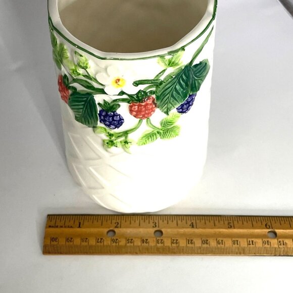 Otagiri Japan Vintage Ceramic Vase Embossed Hand Painted Berries Floral 6" Tall - Picture 9 of 10